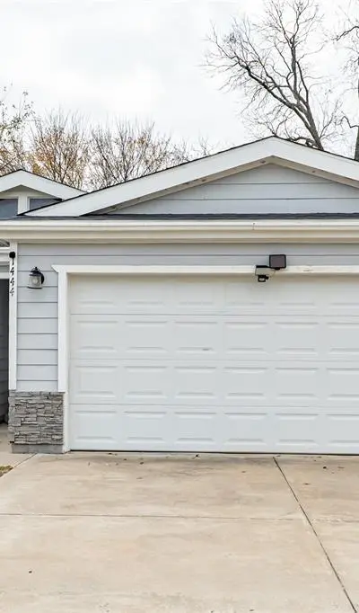 1444 E Richmond Avenue, Fort Worth TX 76104