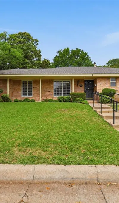 5208 Westhaven Drive, Fort Worth TX 76132 - Photo 3