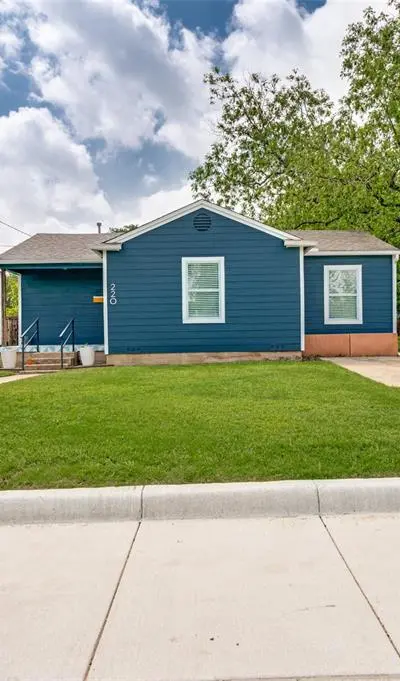 220 W College Street, Lewisville TX 75057 - Photo 3