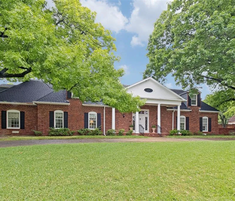 6555 Dartbrook Drive, Dallas TX 75254
