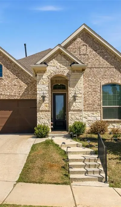2204 Christopher Lane, Euless TX 76040