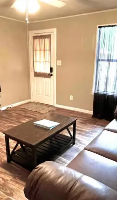 116 E Locust Street, Collinsville TX 76233 - Photo 3