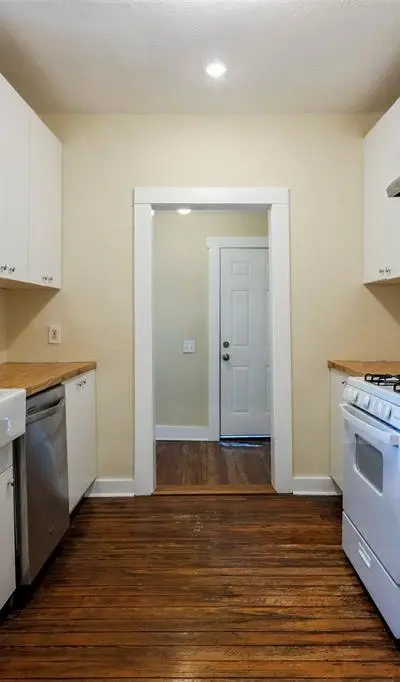 1212 Hawthorne Avenue, Fort Worth TX 76110 - Photo 4