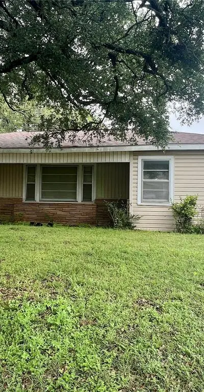1314 W Water Street, Weatherford TX 76086 - Photo 3