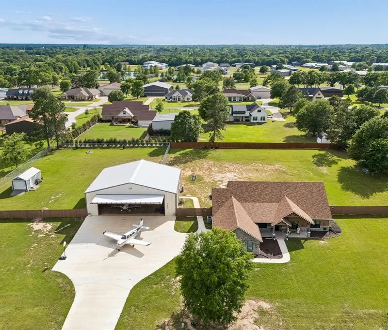 761 Private Road 7005, Edgewood TX 75117