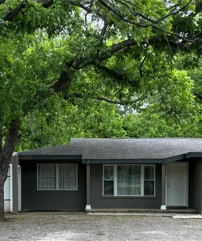 152 County Road 4871, Newark TX 76071