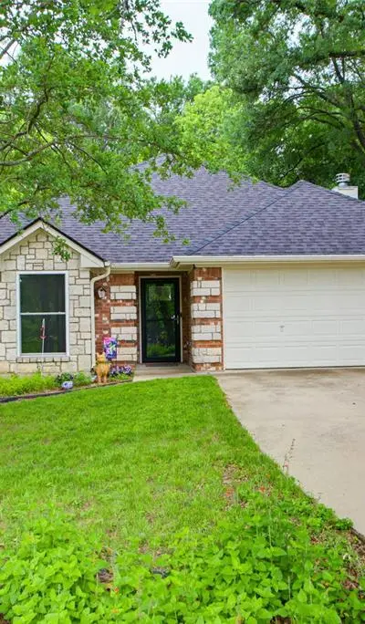 100 Deep Wood Lane, Weatherford TX 76088