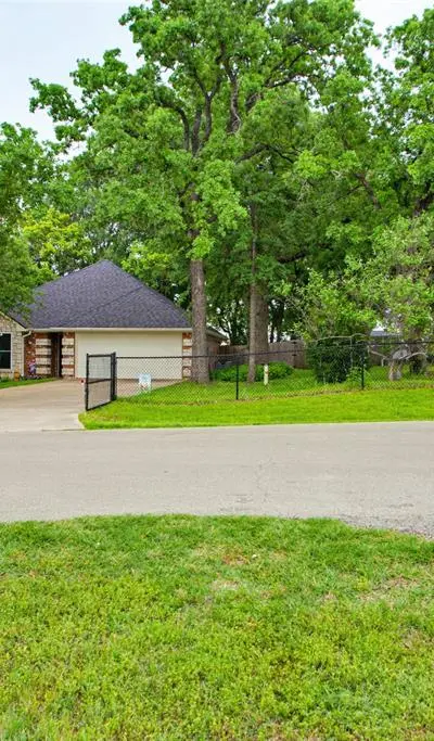 100 Deep Wood Lane, Weatherford TX 76088 - Photo 3