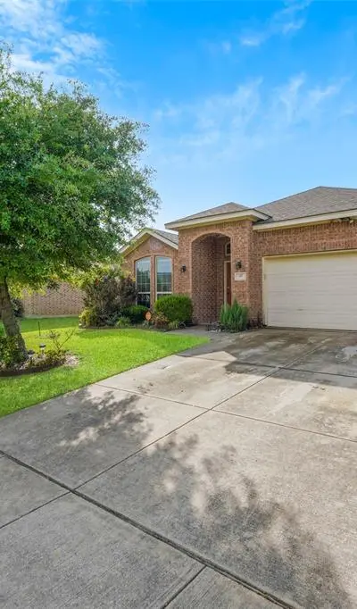 945 Abigale Lane, Dallas TX 75253 - Photo 4