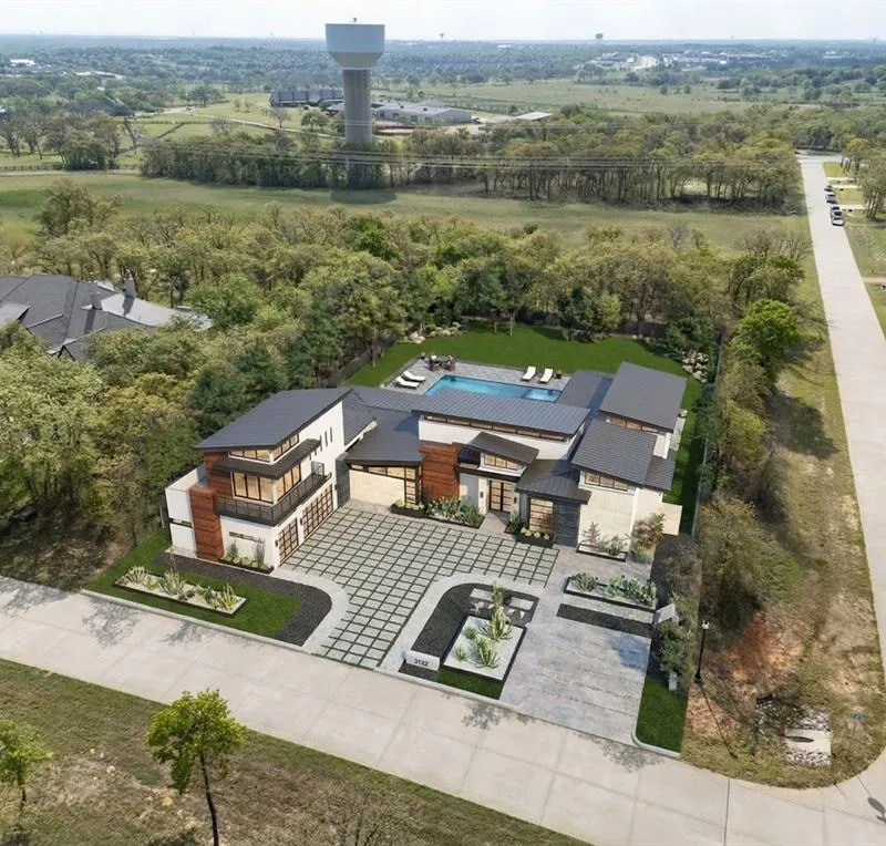 1028 Hat Creek Road, Bartonville TX 76226