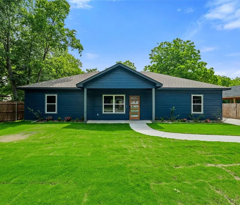 114 S Ellis Street, Lancaster TX 75146