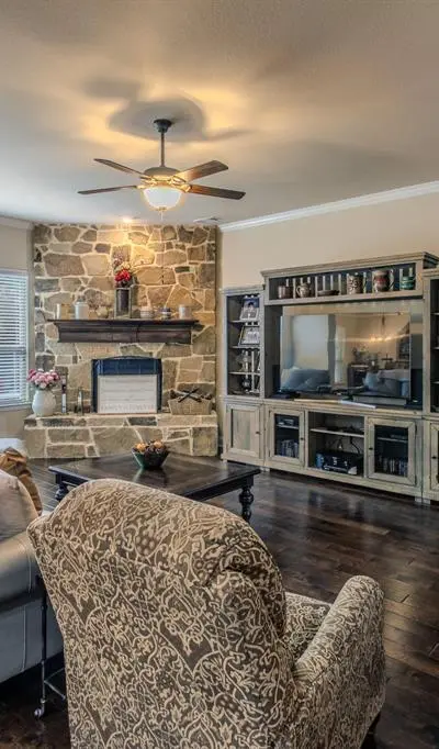 209 Wisteria Way, Red Oak TX 75154 - Photo 3