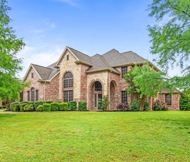 703 Mockingbird Drive, Murphy TX 75094