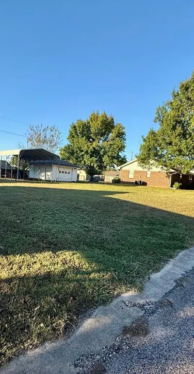 300 Denton Court, Collinsville TX 76233 - Photo 5