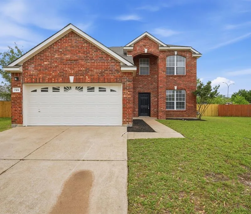 725 Parkford Lane, Arlington TX 76001