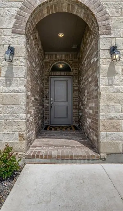 5267 Mountain View Drive, Krum TX 76249 - Photo 2