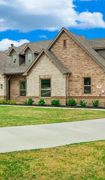 341 Oak Meadow Lane, Weatherford TX 76085 - Photo 2