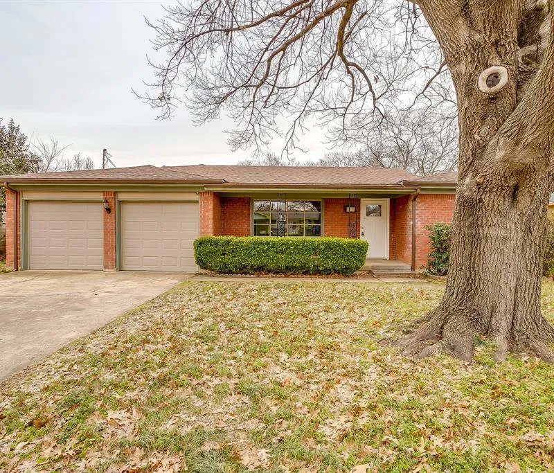 3528 Garwood Drive, North Richland Hills TX 76117