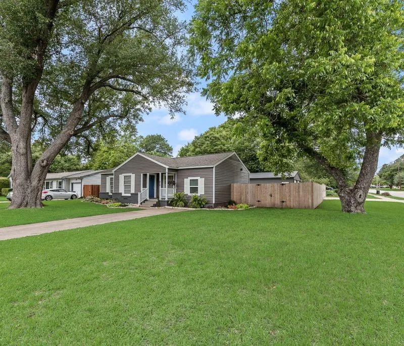 313 Grace Lane, Terrell TX 75160