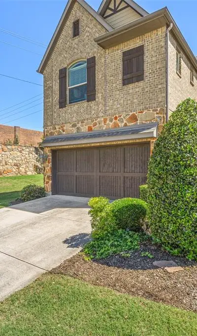 1014 Brook Forest Lane, Euless TX 76039 - Photo 4