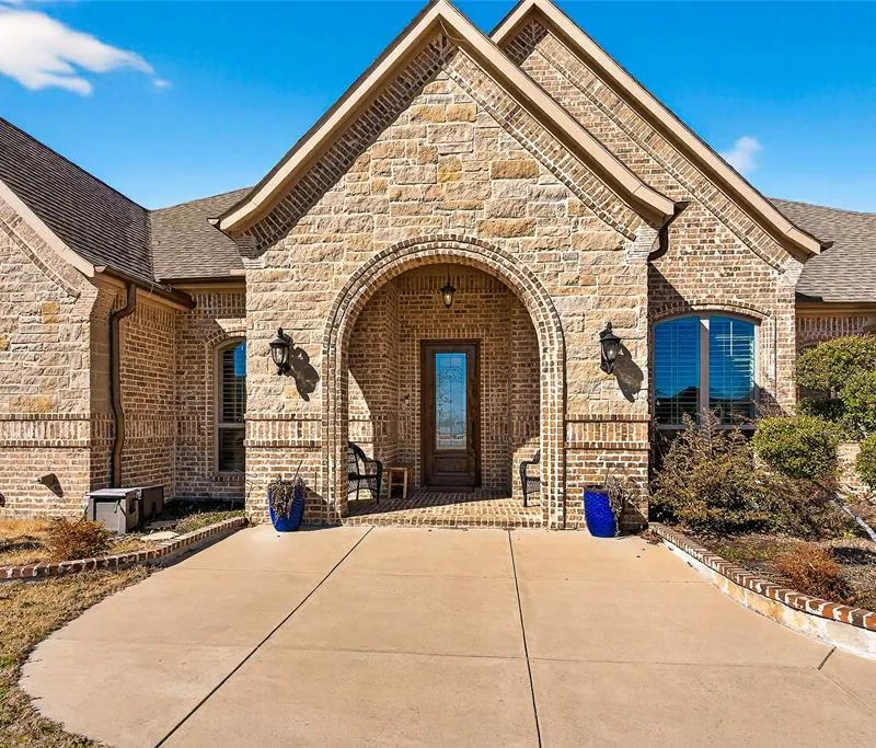 12099 Briargrove Lane, Talty TX 75126