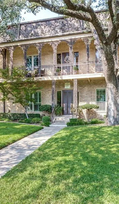 4312 Bellaire Drive S # 204, Fort Worth TX 76109 - Photo 2