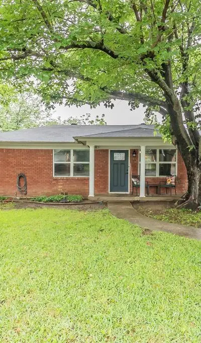 1009 Zelda, Hurst TX 76053 - Photo 3