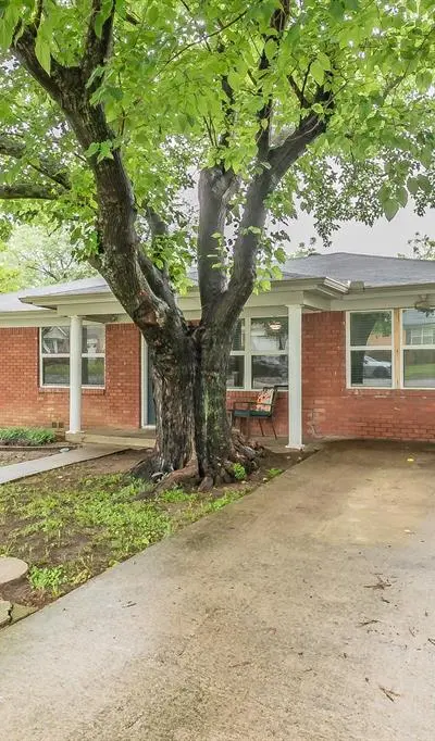 1009 Zelda, Hurst TX 76053 - Photo 4