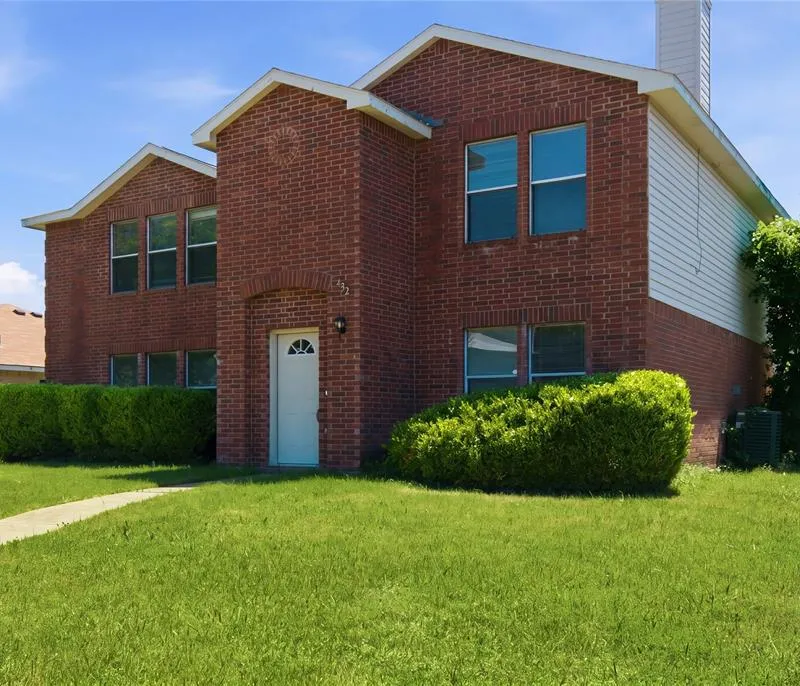 652 Lowe Drive, Cedar Hill TX 75104