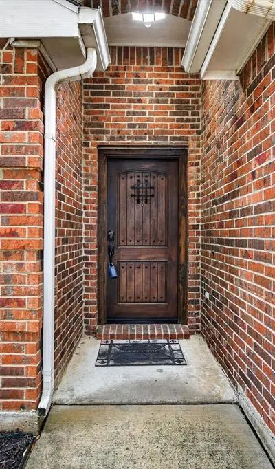 8120 Plateau Drive, Fort Worth TX 76120 - Photo 3