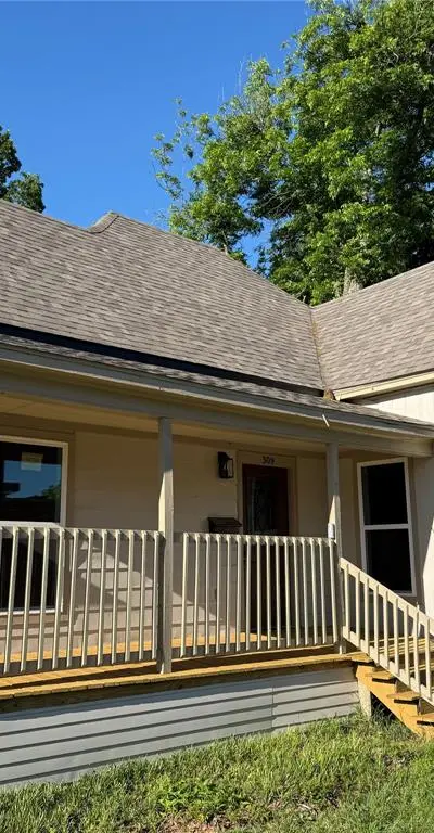 309 W 8th Street, Bonham TX 75418 - Photo 3