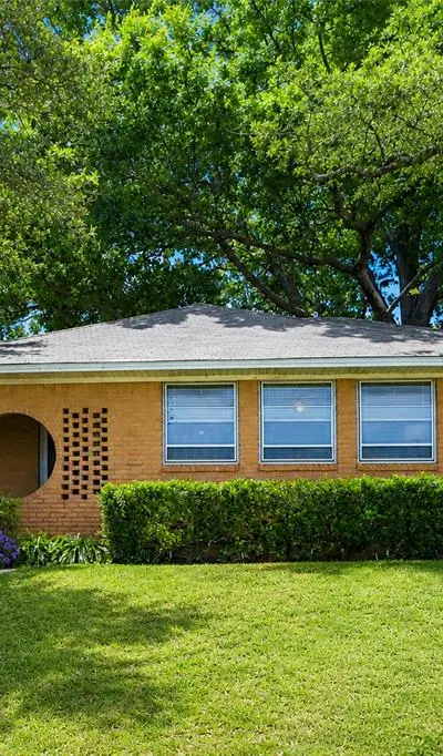 635 Classen Drive, Dallas TX 75218
