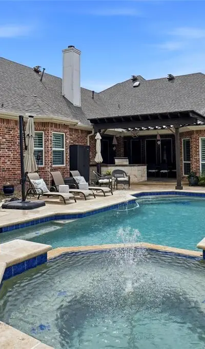 9009 Thornway Drive, North Richland Hills TX 76182