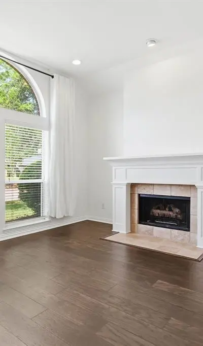 2112 Greenview Drive, Carrollton TX 75010 - Photo 4