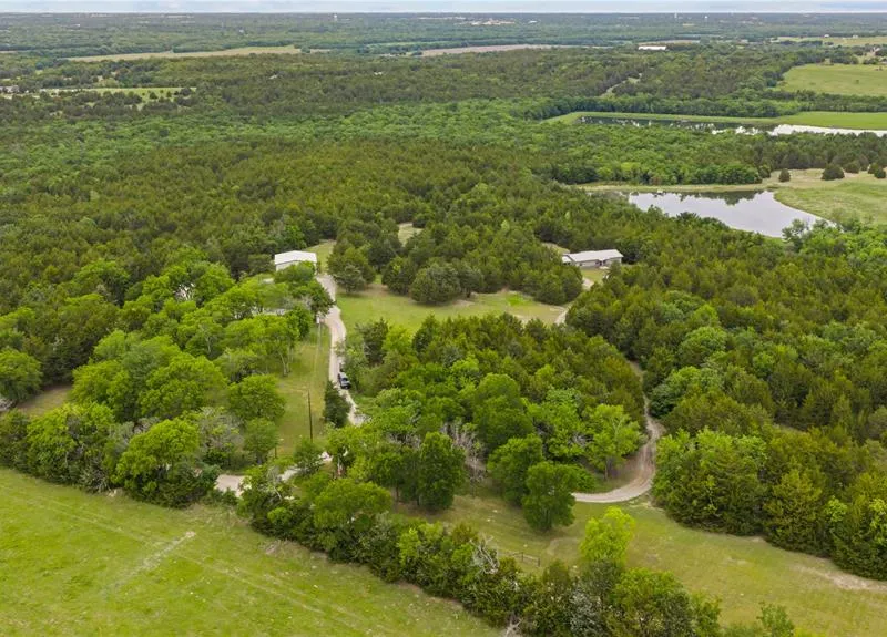 1229 Country Rd 3105, Bonham TX 75418