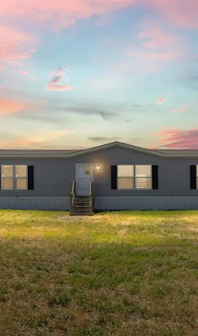 3828 Farm Road 272, Celeste TX 75423