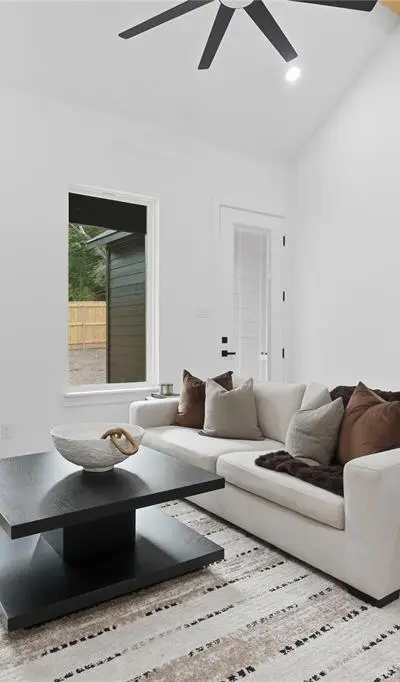 6310 Tracy Road, Dallas TX 75241 - Photo 4