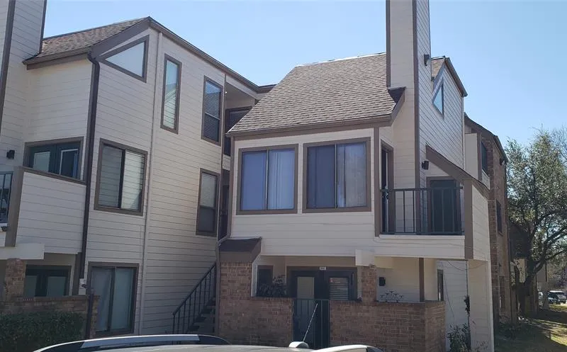 2300 Bamboo Drive # N308, Arlington TX 76006