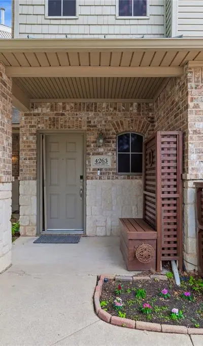 4263 Towne Lake Court, Irving TX 75061 - Photo 3