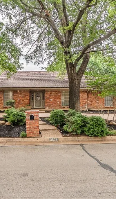 2609 Shadow Ridge Drive, Arlington TX 76006
