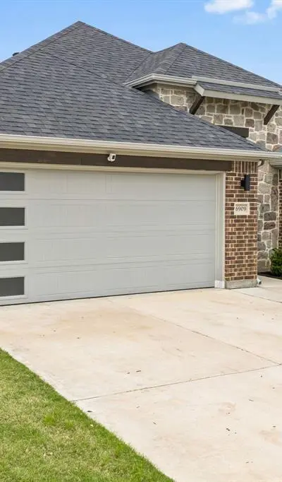 6909 Lilac Drive, Venus TX 76084 - Photo 2