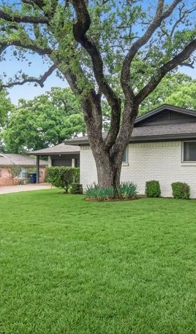 6425 Brentwood Drive, Fort Worth TX 76112 - Photo 5