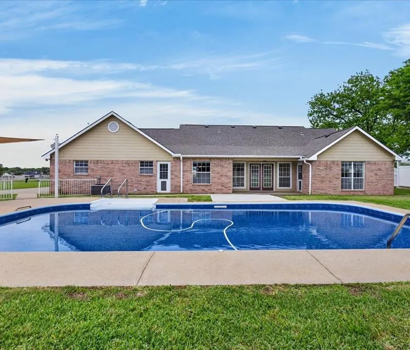 626 E Eubank Street, Mabank TX 75147