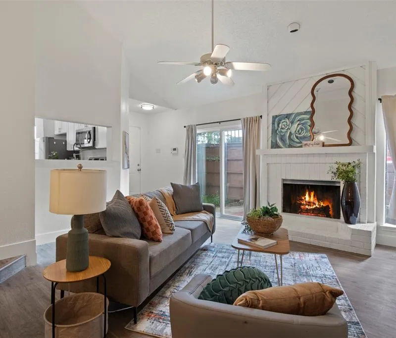 2634 Encina, Irving TX 75038