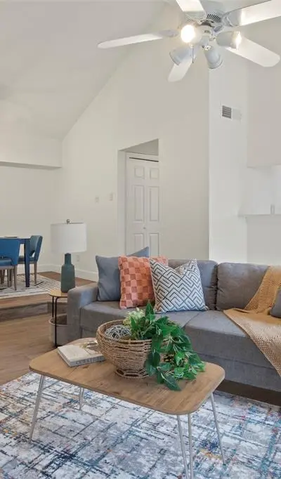 2634 Encina, Irving TX 75038 - Photo 2
