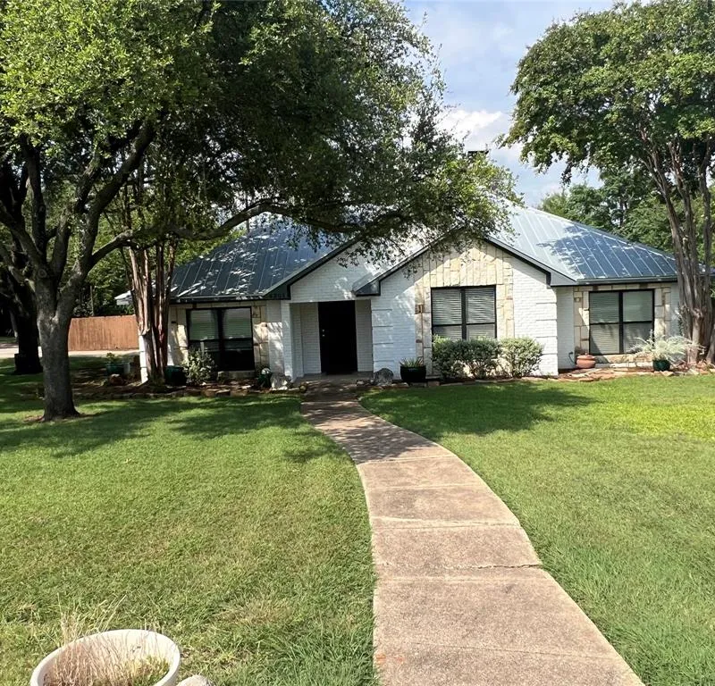 6201 Baymar Lane, Dallas TX 75252