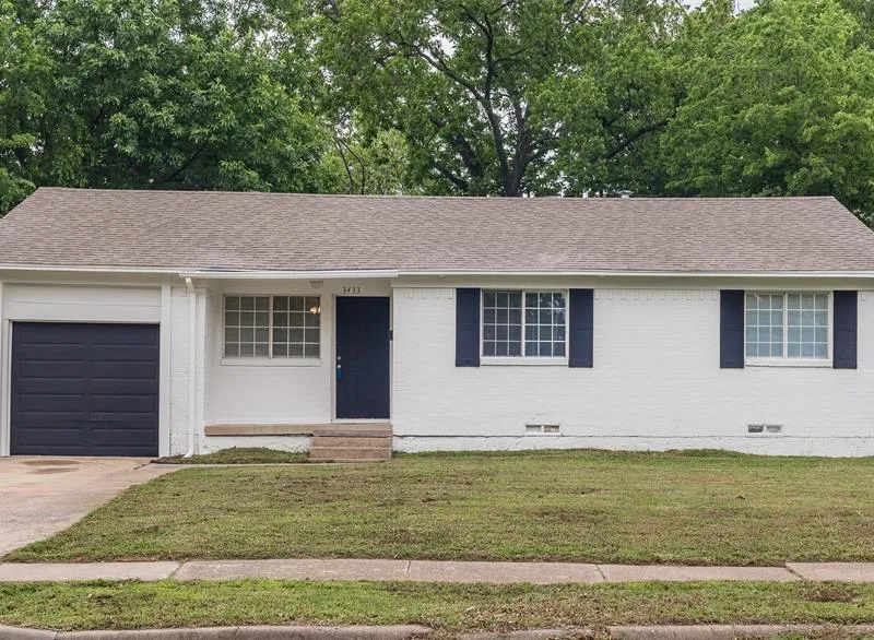 3433 Moon Drive, Mesquite TX 75150