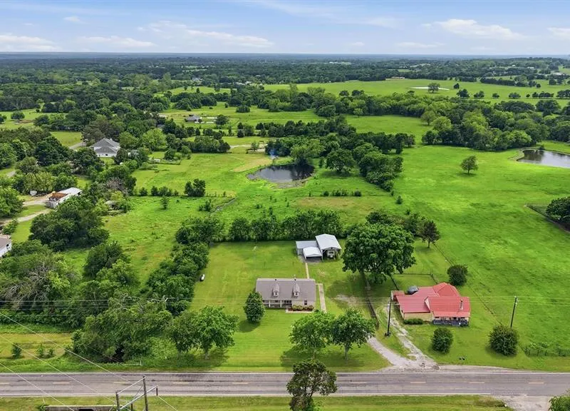 1808 E FM 120, Denison TX 75021