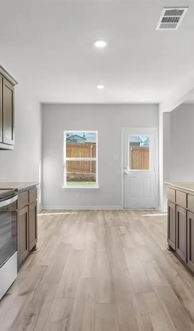 4262 Lava Forest Drive, Dallas TX 75241 - Photo 5