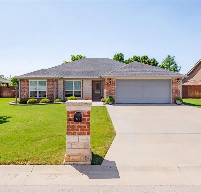 203 W Hall Court, Early TX 76802